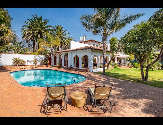 4 BEDROOM HOUSE TO LET IN HOUGHTON ESTATE